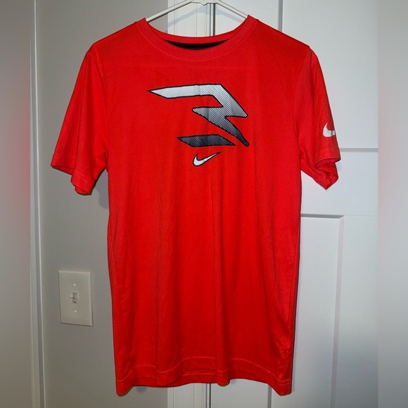 Nike Kid’s Red Graphic T-Shirt - Picture 1 of 3